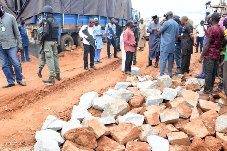 AGAIN, NIGER STATE GOVT CONSIDERS CLOSING DOWN MINNA-BIDA ROAD TO HEAVY TRUCKS AFTER FG FAILS TO PROVIDE EMERGENCY INTERVENTION ON FEDERAL ROADS